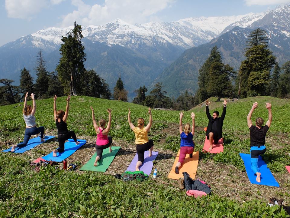 YOGA & ADVENTURE RETREAT - MANALI INDIA, YOGA AND HIKING WITH SIGHT SEEING