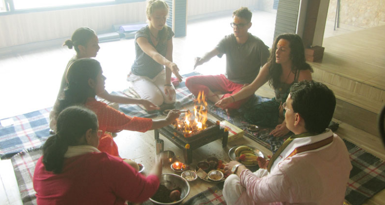 5 Days Residential Yoga Retreat Tour in spiritual places of Rishikesh