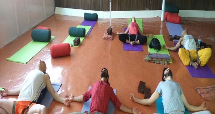 14 Days Meditation Yoga Retreat in The Himalayas Rishikesh India