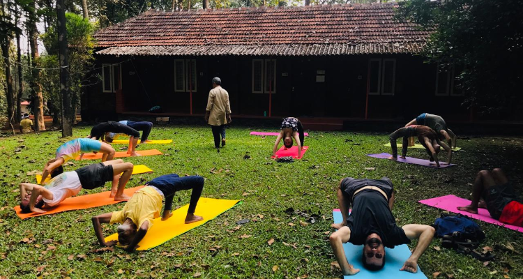 200 Hour Yoga Teacher Training in Kerala, India | 28 Days (Yoga Alliance)