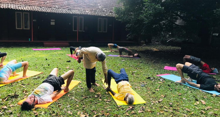 200 Hour Yoga Teacher Training in Kerala, India | 28 Days (Yoga Alliance)