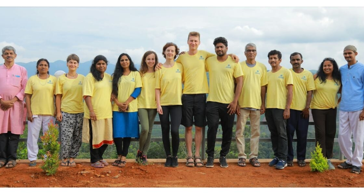 200 Hour Yoga Teacher Training in Kerala, India | 28 Days (Yoga Alliance)