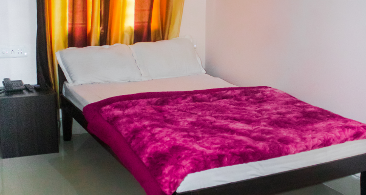 Residential 100 Hour Yoga Teacher Training Courses In Rishikesh India.