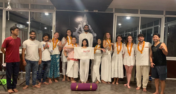 100 hours Aerial Yin yoga Teachers traning course in Rishikesh india