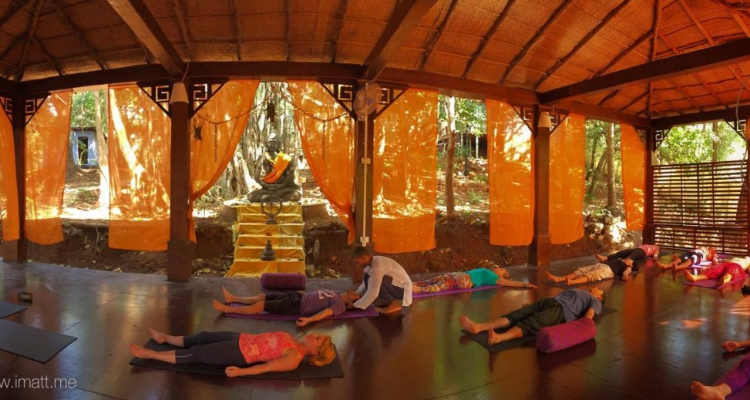 100 hours Ashtanga & Hatha yoga teacher training course in Goa