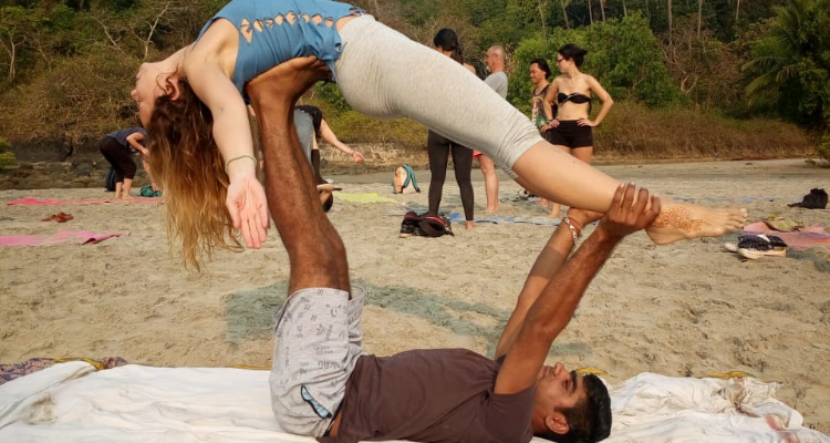 100 hours Aerial & Yin yoga Teachers traning course in Goa India