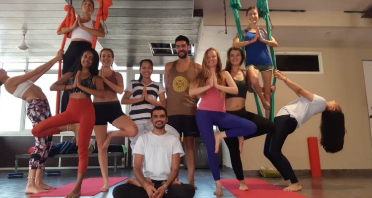 100 hours Ashtanga & Vinyasa & Hatha teachers traning course in Rishikesh India