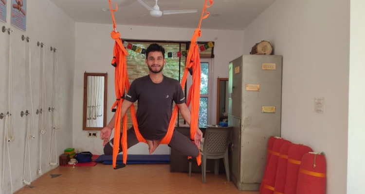 6 Days 50 Hours Beginner Aerial Yoga Course in Rishikesh, India