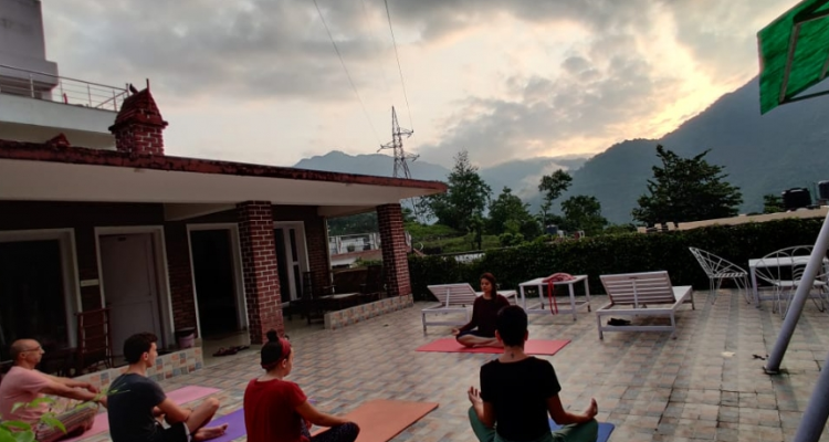 3 days peaceful yoga retreat in beautiful Rishikesh, India..