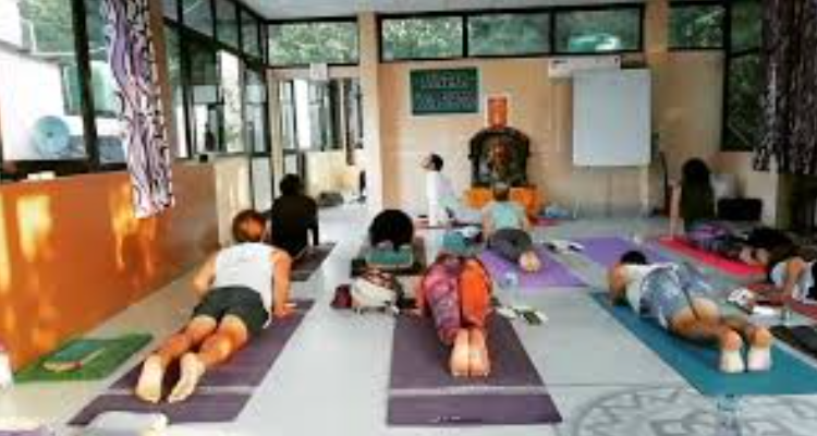 200 Hour Kundalini Teacher Training Course in Rishikesh, India | Kundalini TTC